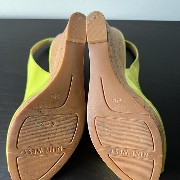 Nine West Neon Slingback Peep Toe Wedge Patent Leather Size - Picture 8 of 10